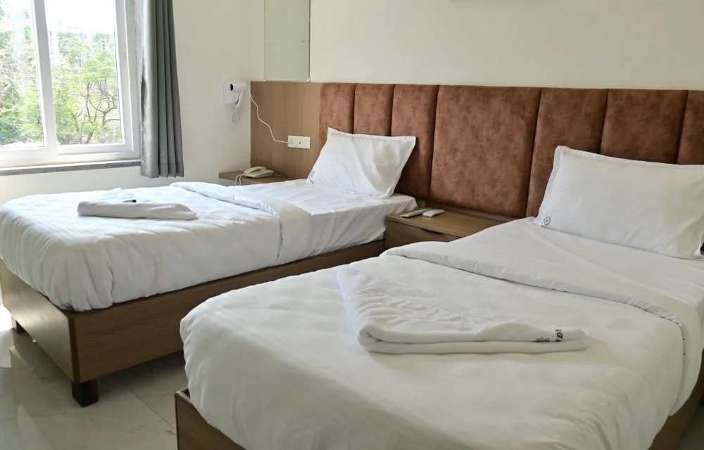 Blu Sands Deluxe Twin Room Image